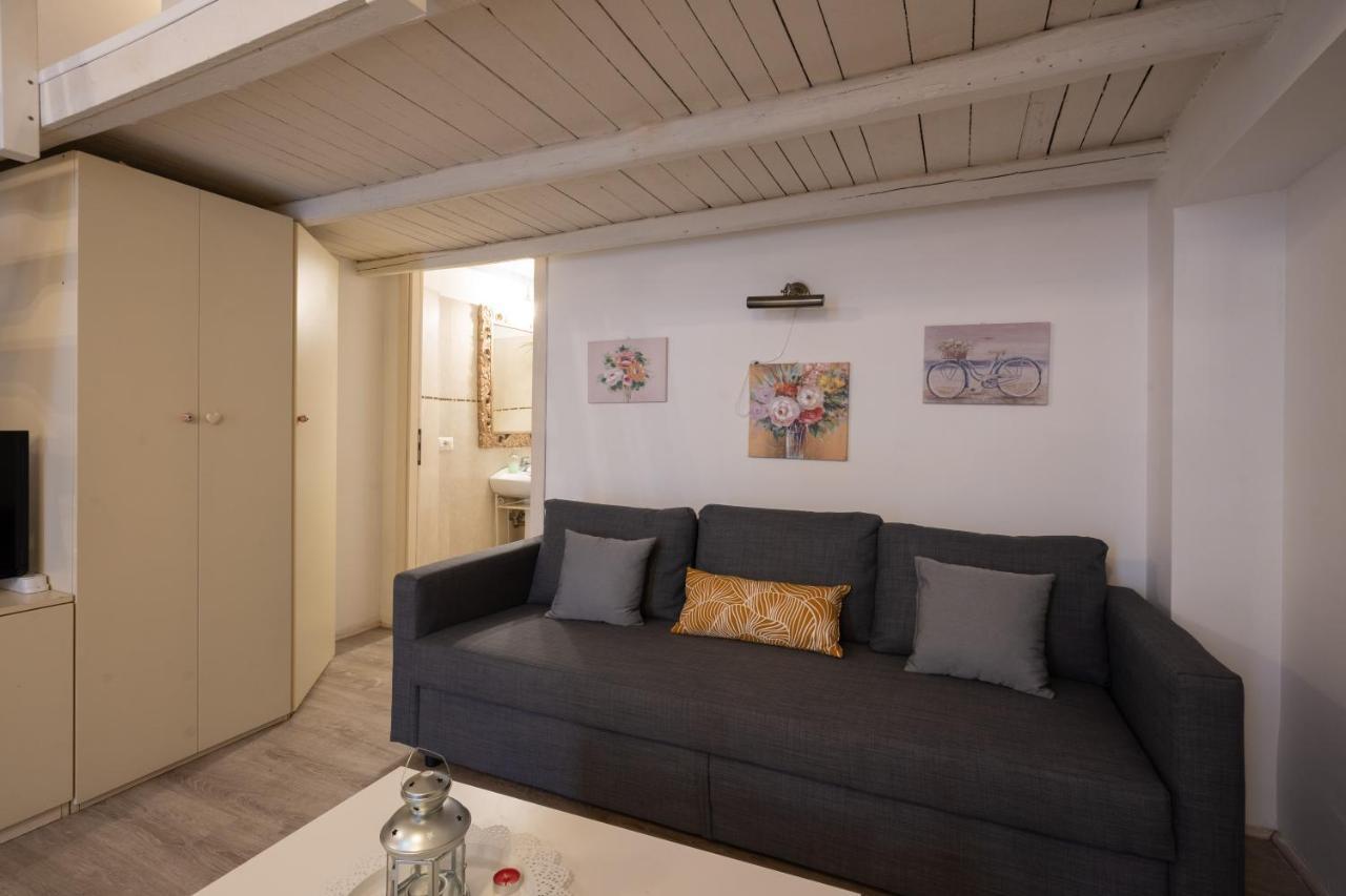 ローマA Due Passi Da S.Pietro E Castel Sant'Angelo Loft Gianicoloアパートメント エクステリア 写真