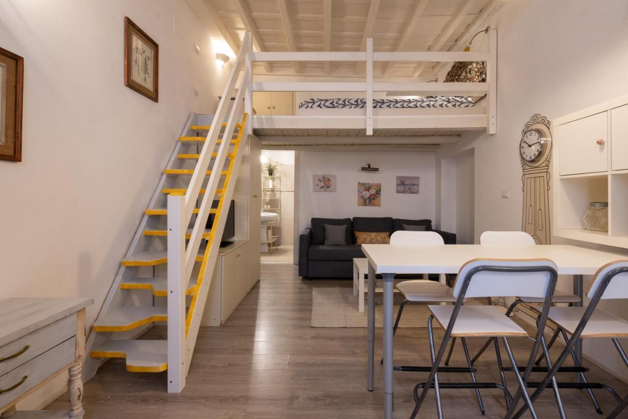 ローマA Due Passi Da S.Pietro E Castel Sant'Angelo Loft Gianicoloアパートメント エクステリア 写真