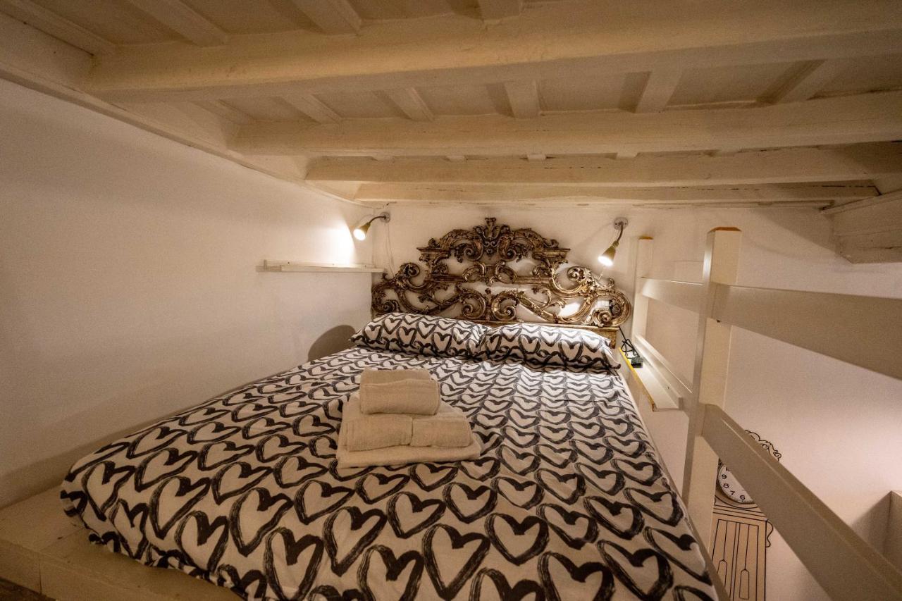 ローマA Due Passi Da S.Pietro E Castel Sant'Angelo Loft Gianicoloアパートメント エクステリア 写真